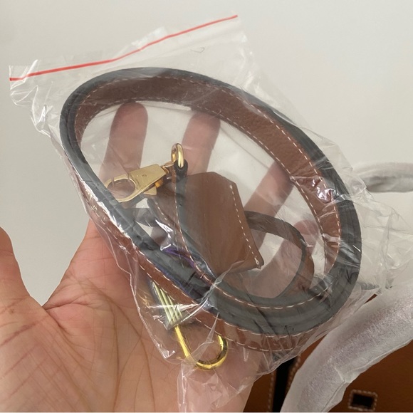 Gray Colorblock Structured 25 BK Leather Bag Lock & Key Satchel Crossbody S2/C6 - Picture 5 of 16